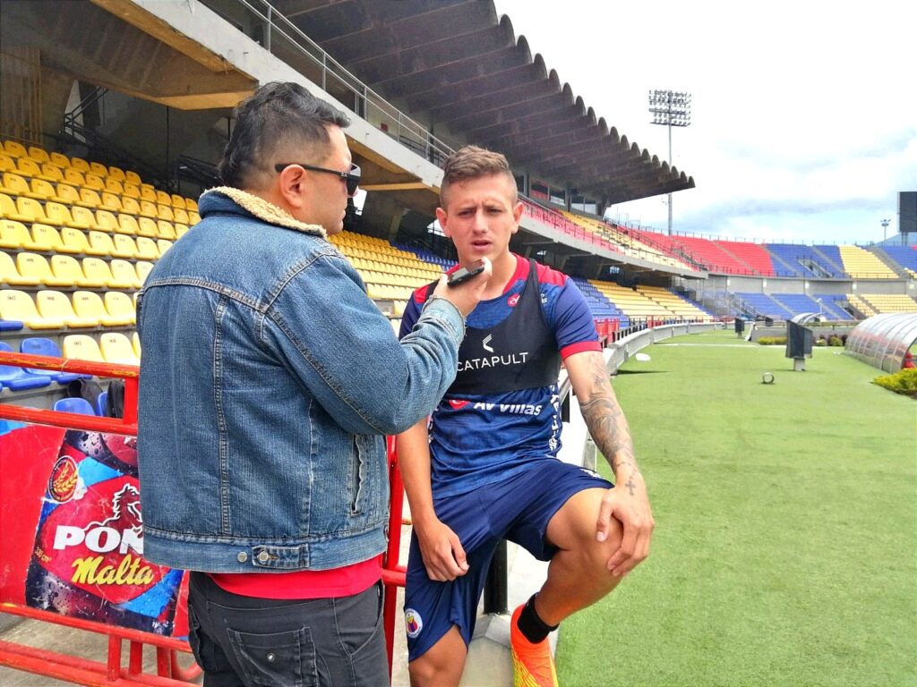 GabrielMera-delabandayotrosamores03